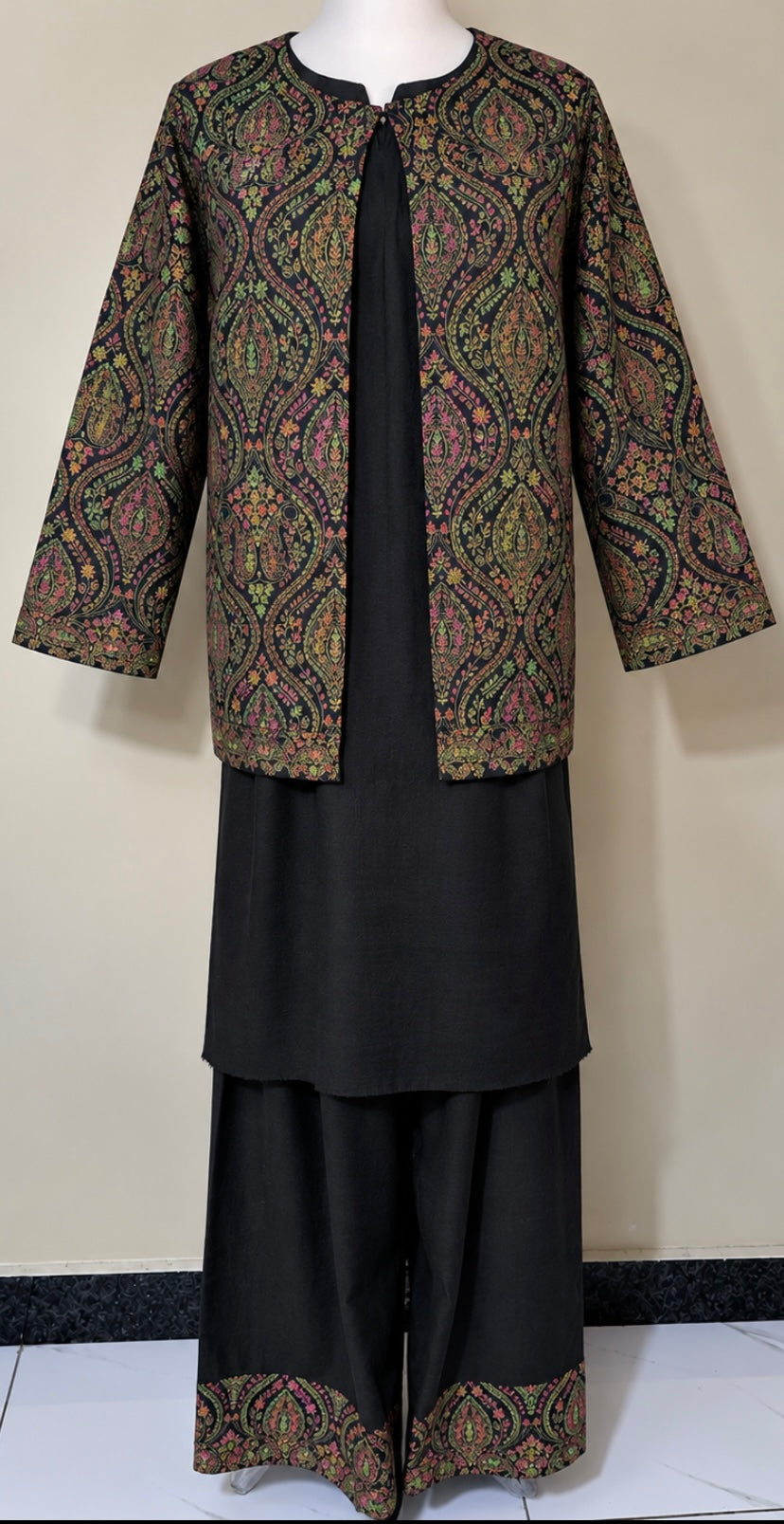 Pashmina 3 Piece Suit With Coat
