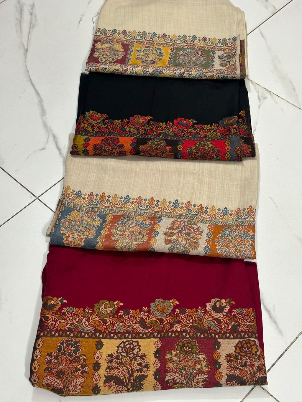 Pashmina Kani Border Shawl in Full Size