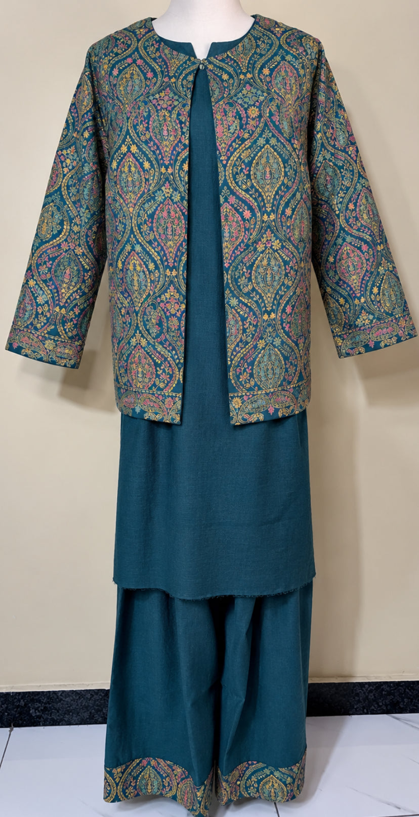 Zinc Pashmina 3 Piece Suit with Coat