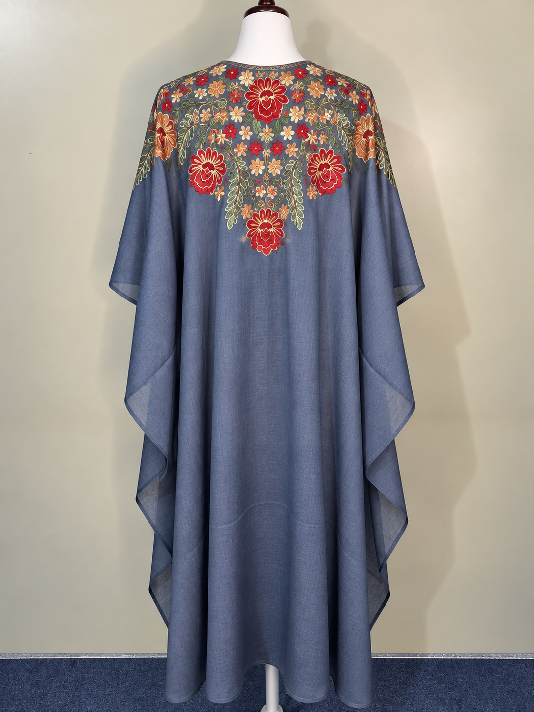 Grey Pashmina Cape Shawl | Pashmina Embroidered Kashmiri Cape Shawl